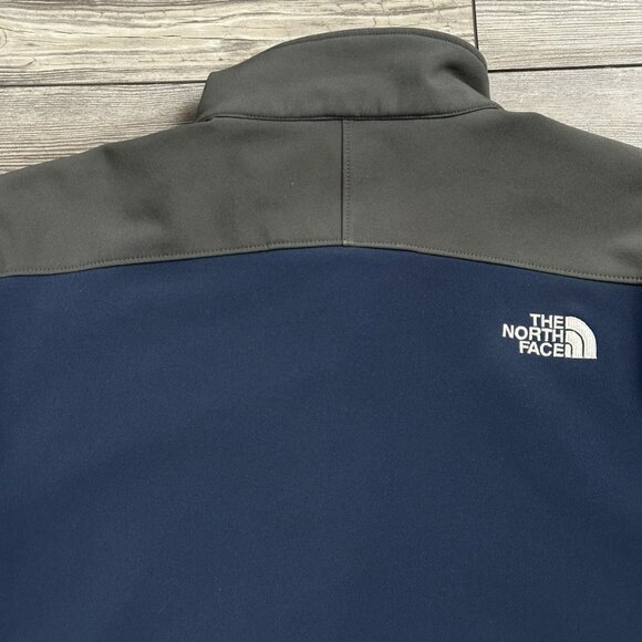 The North Face Soft Shell Jacket - Picture 4 of 7